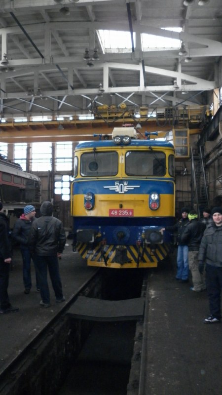 46235